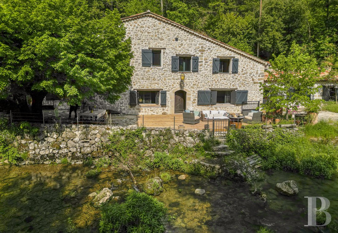 Dans les Alpes-Maritimes, au nord-ouest de Grasse, un ancien moulin à eau du 19e siècle en pleine nature - photo  n°4
